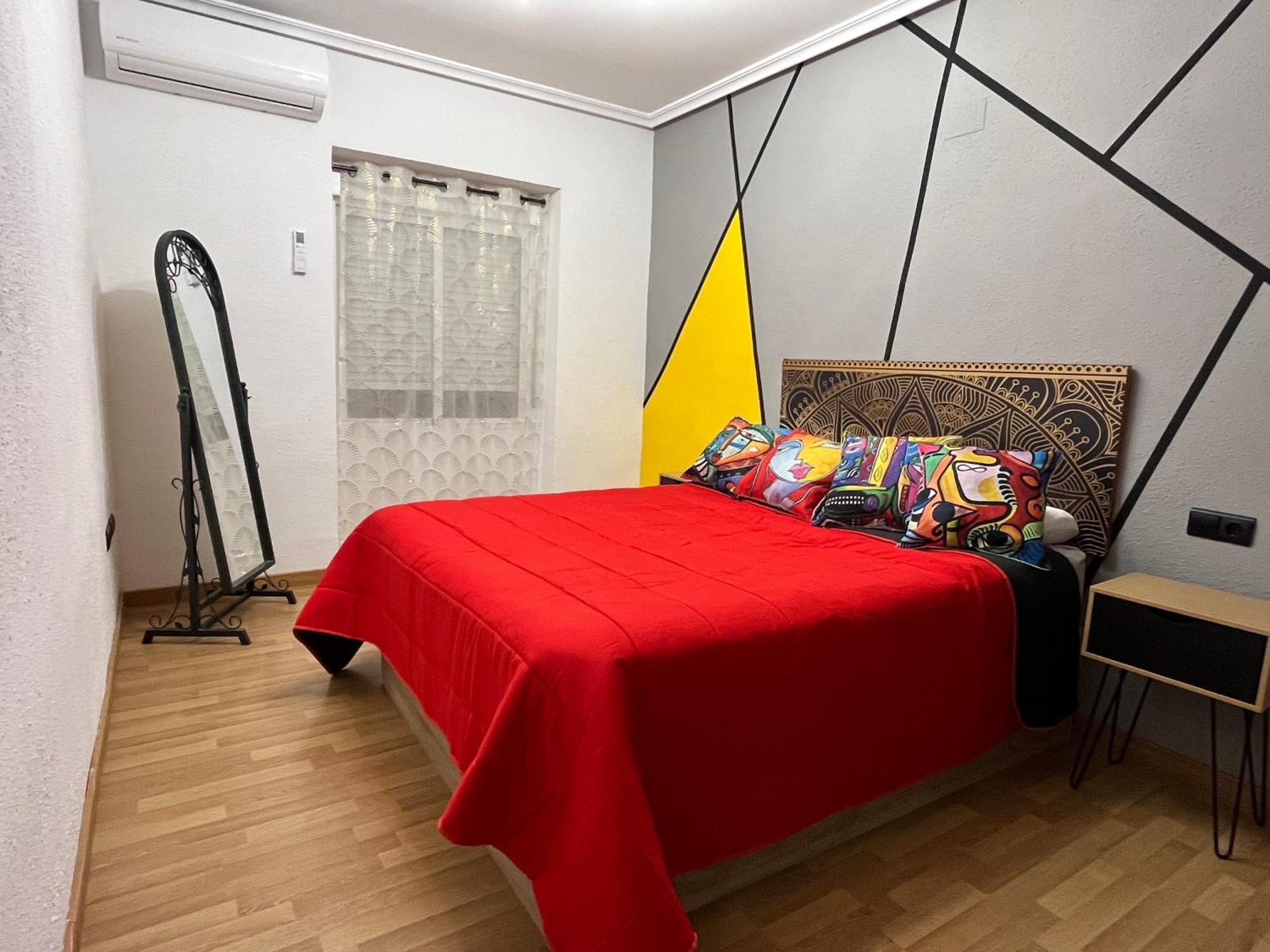 Marqplace Beach Free Parking And Ac Аликанте Экстерьер фото