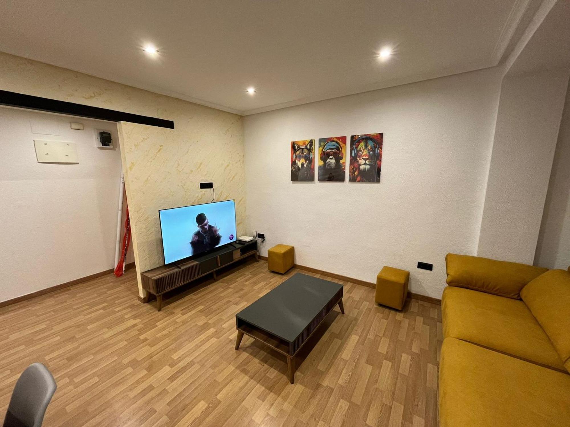 Marqplace Beach Free Parking And Ac Аликанте Экстерьер фото