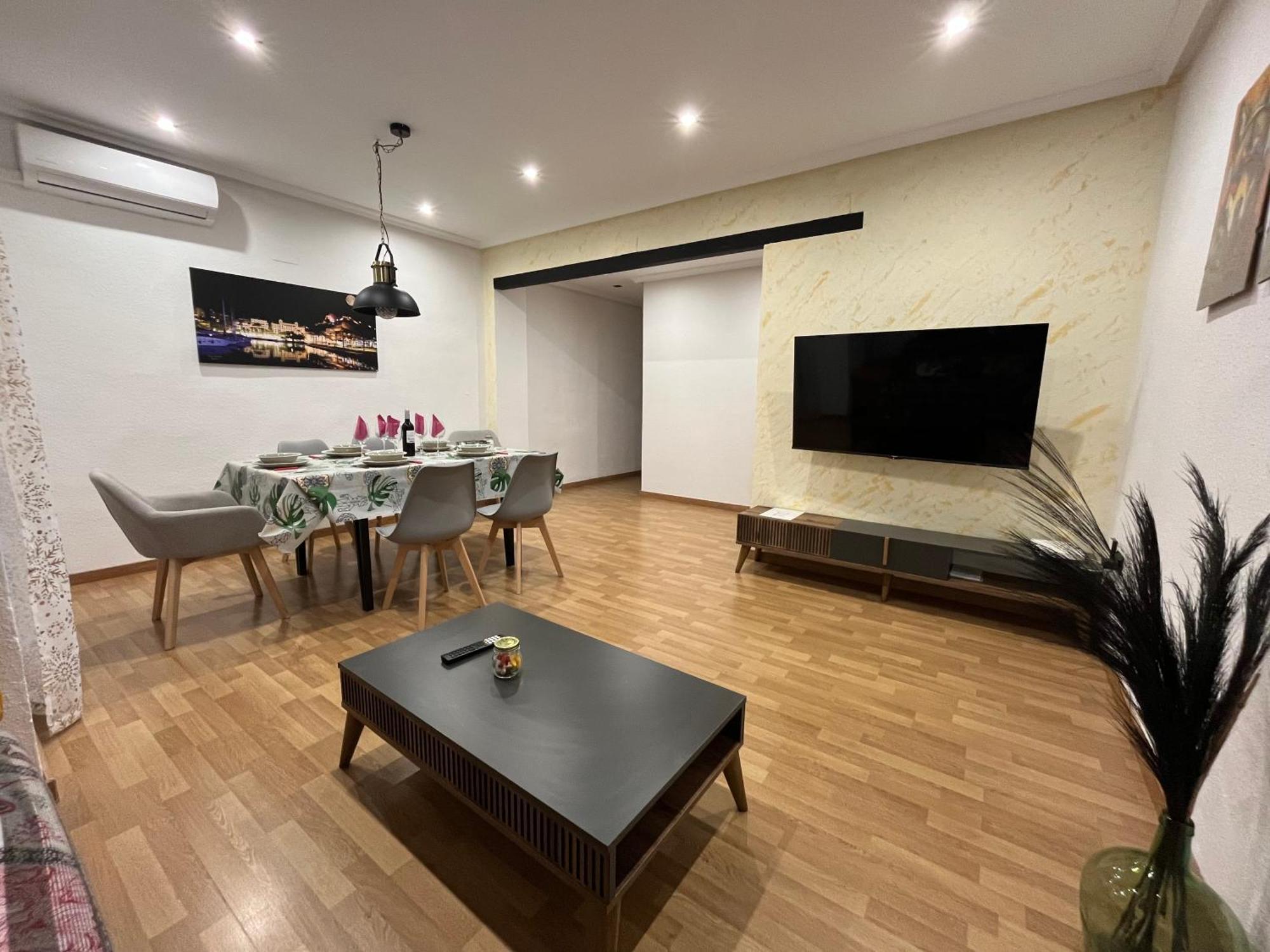 Marqplace Beach Free Parking And Ac Аликанте Экстерьер фото