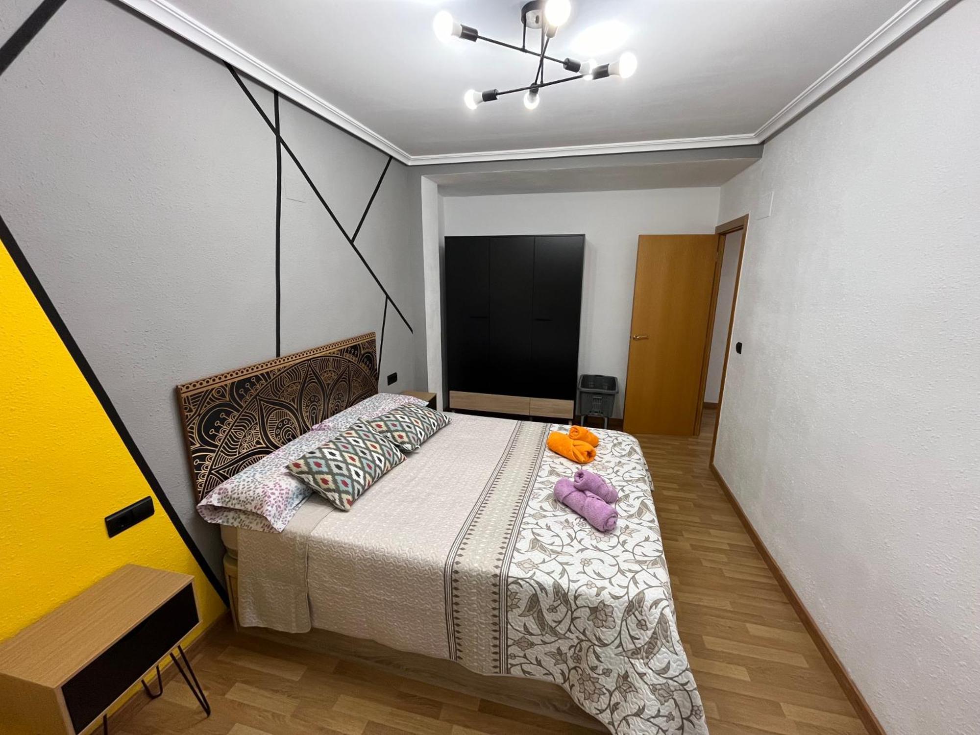 Marqplace Beach Free Parking And Ac Аликанте Экстерьер фото